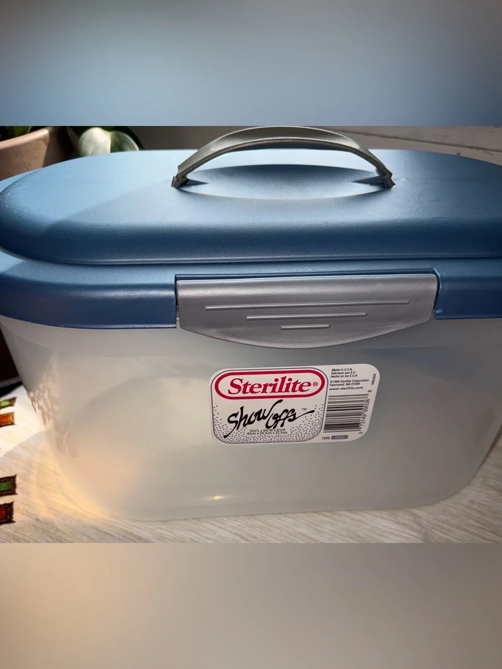 Sterilite Large EZ Carry Show Off Storage Tote #1890 blue glacier Hinged Lid